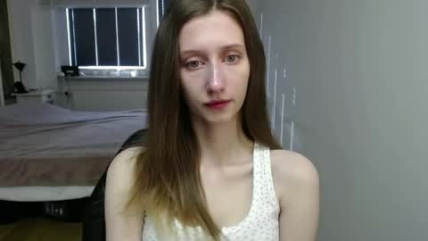 Snapshot of luna_xsensual chatting on May 2026 05:24:01 AM L U N A online show from May 2026 05:24:01 AM