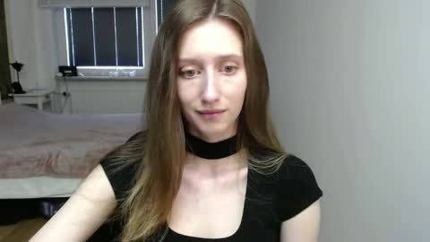 Snapshot of luna_xsensual chatting on May 2026 06:22:01 AM L U N A online show from May 2026 06:22:01 AM
