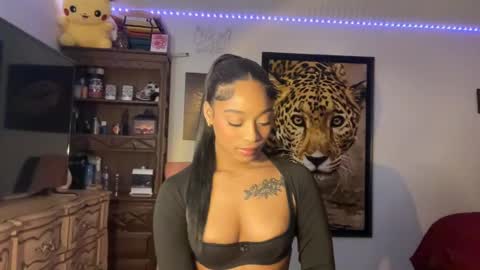 Snapshot of lunaa_11 chatting on December 2024 05:22:02 AM lunaa_11 online show from December 2024 05:22:02 AM