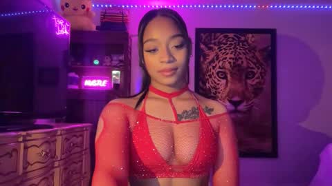 Snapshot of lunaa_11 chatting on May 2026 05:12:01 AM lunaa_11 online show from May 2026 05:12:01 AM