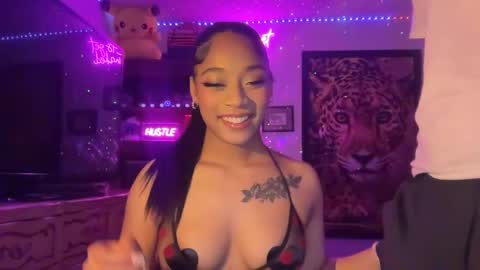 Snapshot of lunaa_11 chatting on May 2026 06:32:01 AM lunaa_11 online show from May 2026 06:32:01 AM
