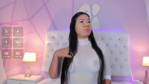 lunaa_hart online show from November 2025 01:33:02 PM