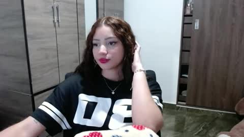 lunaa_sub online show from December 2025 11:10:01 PM