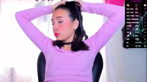 Luna online show from September 2025 06:33:02 PM