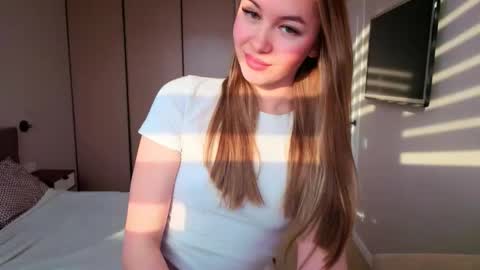 lunacurlys online show from March 2026 11:50:02 AM