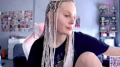 Snapshot of lunacyy chatting on May 2026 10:47:01 AM Britney online show from May 2026 10:47:01 AM