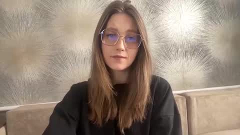 Snapshot of lunafeather chatting on March 2026 04:51:02 AM lunafeather online show from March 2026 04:51:02 AM