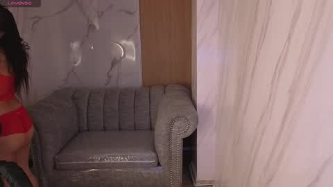 Lunafemme tf online show from March 2026 08:26:33 AM