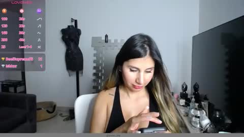 lunagardners online show from September 2025 12:32:02 AM