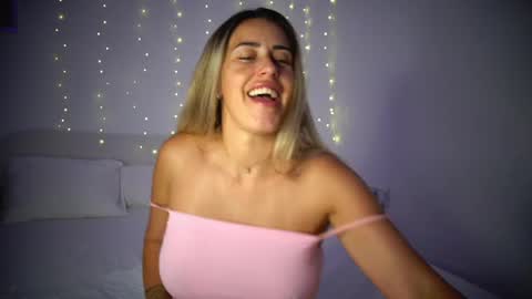 Laura online show from June 2026 10:44:02 PM