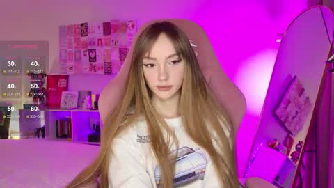 Luna online show from September 2025 12:45:02 AM