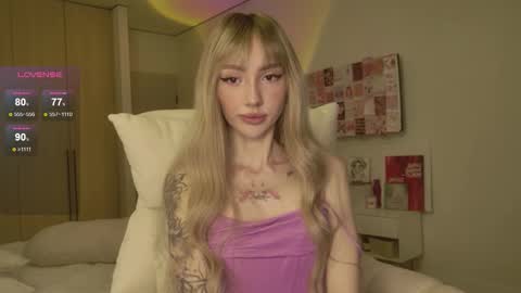 Luna online show from March 2026 08:04:01 PM