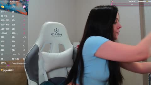 Snapshot of lunalovesuu chatting on December 2024 05:22:01 PM Luna online show from December 2024 05:22:01 PM