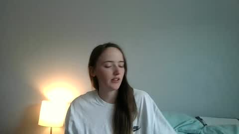 Snapshot of lunapixie2020 chatting on April 2026 07:08:02 PM lunapixie2020 online show from April 2026 07:08:02 PM