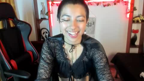 Snapshot of lunarichy chatting on October 2025 09:39:02 PM lunarichy online show from October 2025 09:39:02 PM