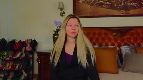 Snapshot of lunarishi chatting on February 2026 07:06:01 AM Luna Rishi online show from February 2026 07:06:01 AM