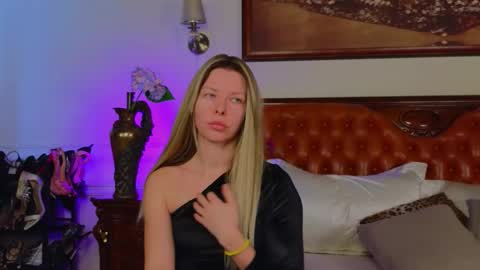 Snapshot of lunarishi chatting on March 2026 07:48:02 AM Luna Rishi online show from March 2026 07:48:02 AM