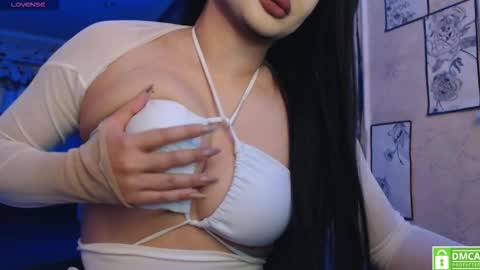 Luna  online show from March 2026 08:15:01 PM