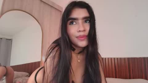 Snapshot of lunarousse_ chatting on June 2026 02:25:02 AM Luna Rousse online show from June 2026 02:25:02 AM