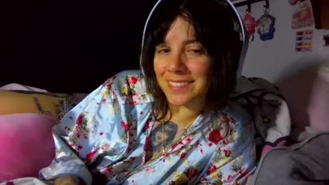 lunarqueen420 online show from June 2026 08:31:01 AM