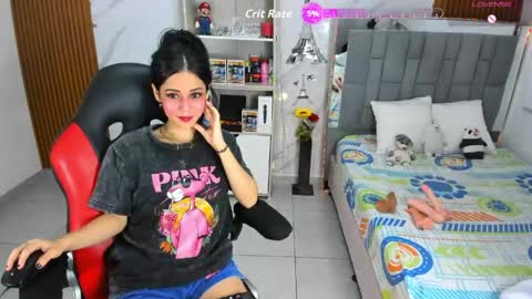 Snapshot of lunascoott chatting on June 2026 02:34:01 AM ARI online show from June 2026 02:34:01 AM