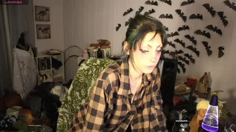 ..LunaSparkles. online show from April 2026 05:01:02 AM