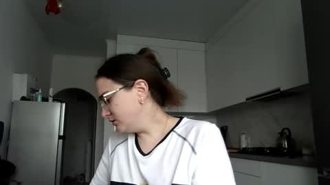 Snapshot of lunavelvet3 chatting on October 2025 11:25:01 AM lunavelvet3 online show from October 2025 11:25:01 AM