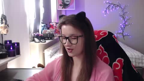Snapshot of lunaxcherry chatting on May 2026 09:03:02 AM LunaXcherry online show from May 2026 09:03:02 AM