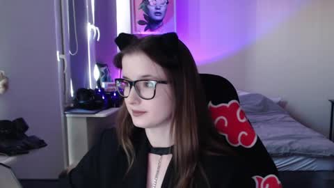 Snapshot of lunaxcherry chatting on May 2026 05:43:02 PM LunaXcherry online show from May 2026 05:43:02 PM