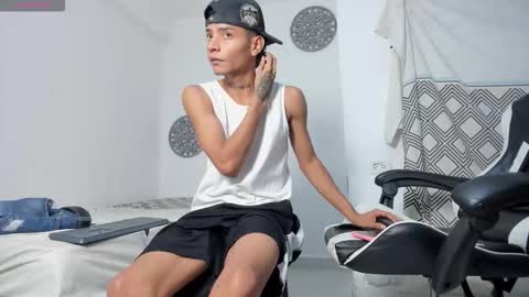 lunay_bigcock420 online show from October 2025 02:33:01 AM