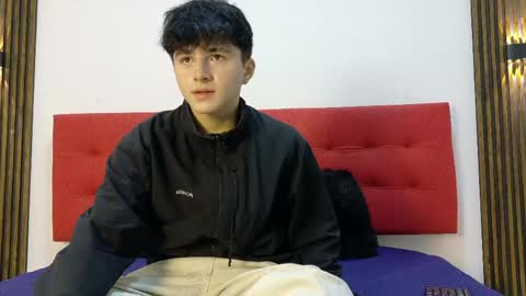 Snapshot of lunaydream chatting on April 2026 11:14:01 AM lunaydream online show from April 2026 11:14:01 AM