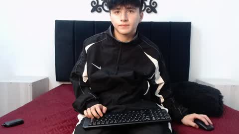 Snapshot of lunaydream chatting on May 2026 11:28:01 AM lunaydream online show from May 2026 11:28:01 AM