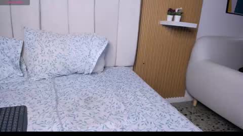 Lunita online show from February 2026 05:38:01 PM