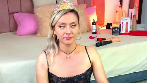 lunitadiva online show from January 2026 04:12:02 PM