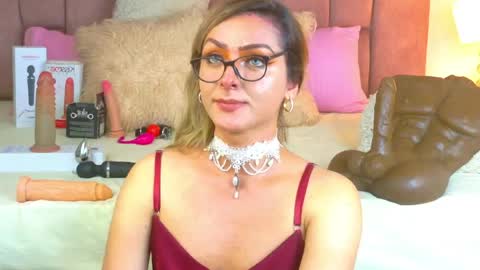 Snapshot of lunitadiva chatting on April 2026 06:10:01 PM lunitadiva online show from April 2026 06:10:01 PM
