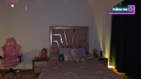 LUNA ROSE online show from April 2026 03:04:02 AM