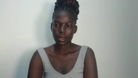 luo_queen online show from May 2026 03:12:01 AM