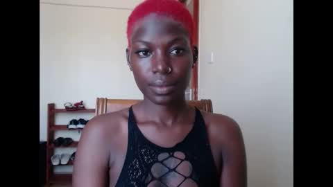 Snapshot of luo_queen chatting on May 2026 09:57:01 AM luo_queen online show from May 2026 09:57:01 AM