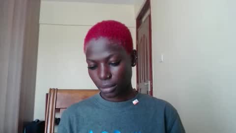 Snapshot of luo_queen chatting on May 2026 09:47:01 AM luo_queen online show from May 2026 09:47:01 AM