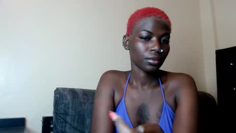 Snapshot of luo_queen chatting on June 2026 08:20:02 AM luo_queen online show from June 2026 08:20:02 AM