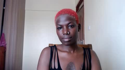 Snapshot of luo_queen chatting on June 2026 09:25:02 AM luo_queen online show from June 2026 09:25:02 AM