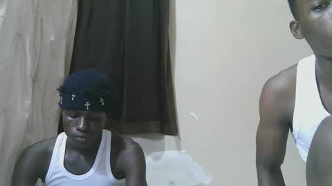 luoislove online show from November 2025 08:21:02 PM