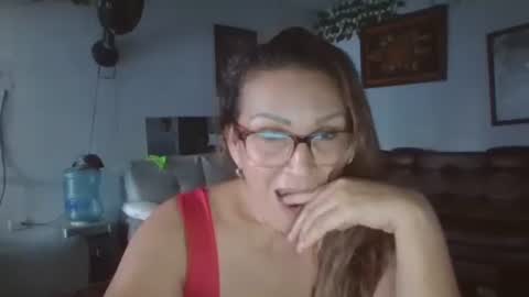 Lupita online show from November 2025 10:01:02 PM