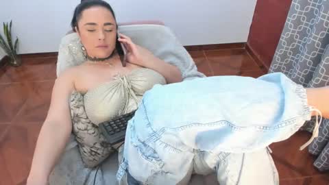 Snapshot of luscious86 chatting on February 2025 09:08:02 PM PAULINA online show from February 2025 09:08:02 PM