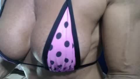 Snapshot of lusexyhot chatting on May 2026 01:00:01 AM lusexyhot online show from May 2026 01:00:01 AM