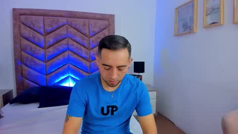 Lushian And Luna online show from December 2025 03:05:01 PM