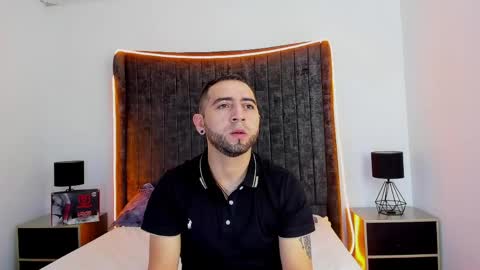 Snapshot of lushian_luna chatting on May 2026 04:23:01 PM Lushian And Luna online show from May 2026 04:23:01 PM