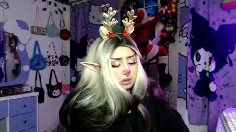lussyevans_ online show from December 2025 07:04:02 AM