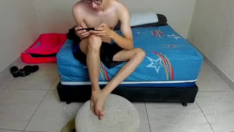 Lucy  David online show from April 2026 01:04:01 AM