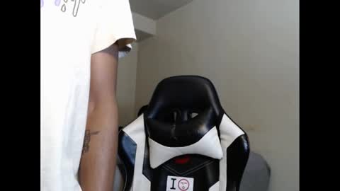 Snapshot of lust_j chatting on September 2025 12:54:02 AM LUST online show from September 2025 12:54:02 AM